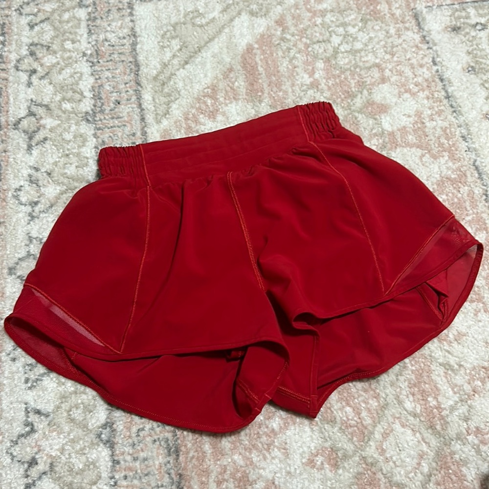 Lululemon size 4 hotty hot high rise 2.5 red